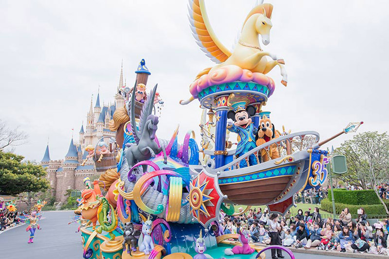 東京ディズニーランド「東京ディズニーリゾート35周年“Happiest Celebration!”グランドフィナーレ」
