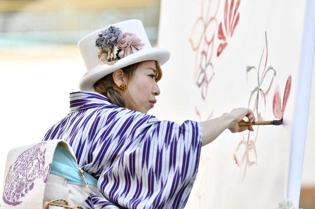 1月2日(水) 「花咲く書道」パフォーマンス