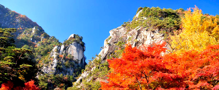 全国観光地百選・渓谷の部第一位を誇る山梨・昇仙峡